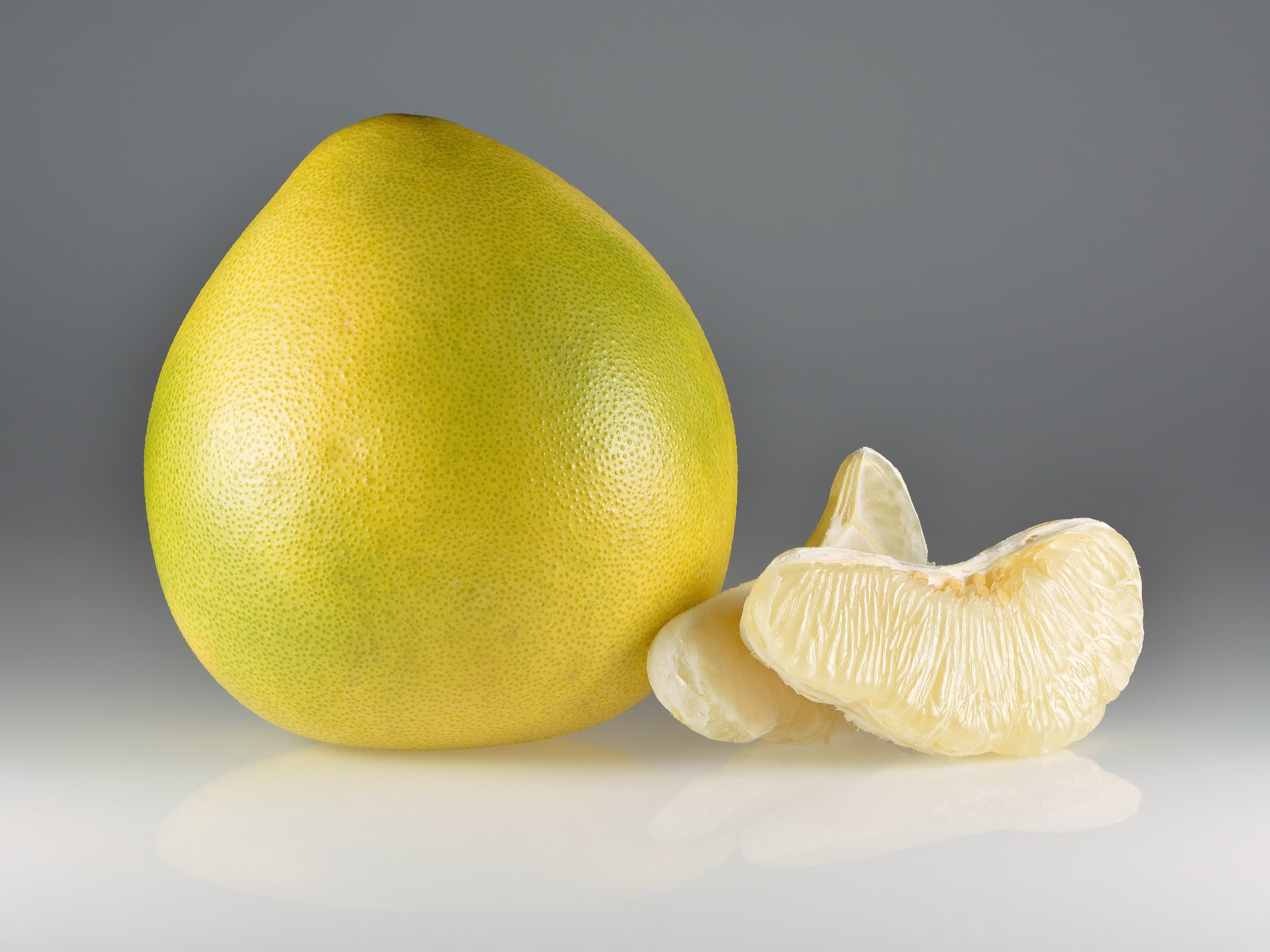 Pummelo, raw