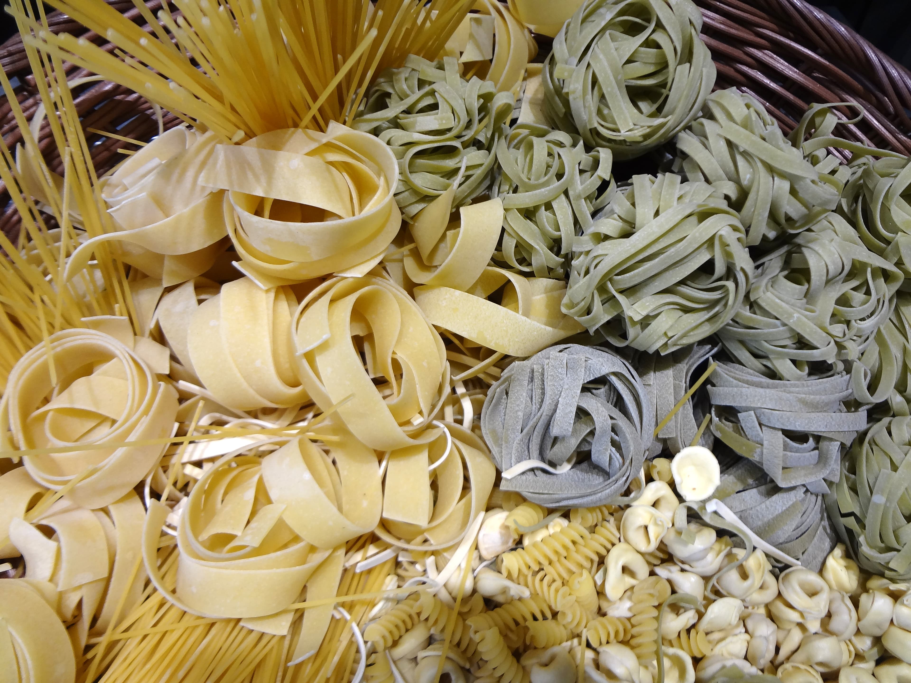 Pasta, gluten-free, corn, dry
